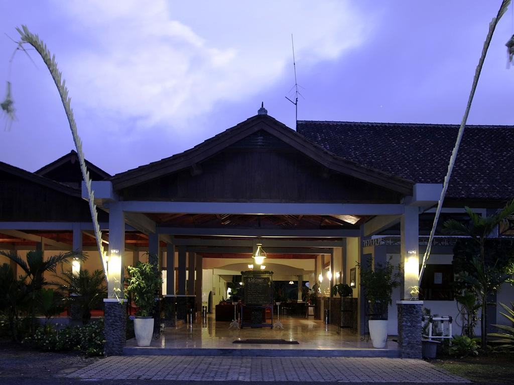 Margo Utomo Hill View Resort Banyuwangi  Exterior photo